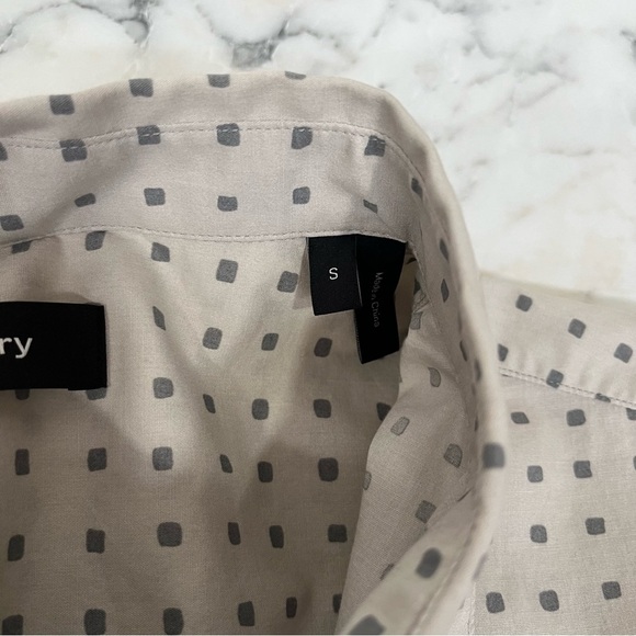 Theory Shirt Mens Bruner Dot Print Beige Gray Stretch Cotton Button Up Small EUC - Picture 8 of 9